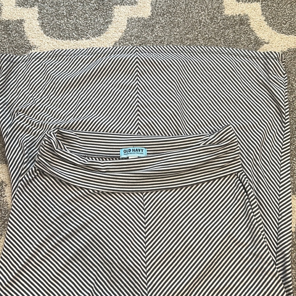 Old Navy Maternity Long Skirt Size M